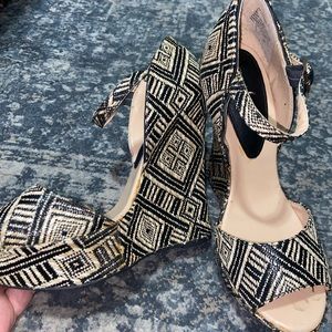 Madden girl bamboo/ wicker platform wedge